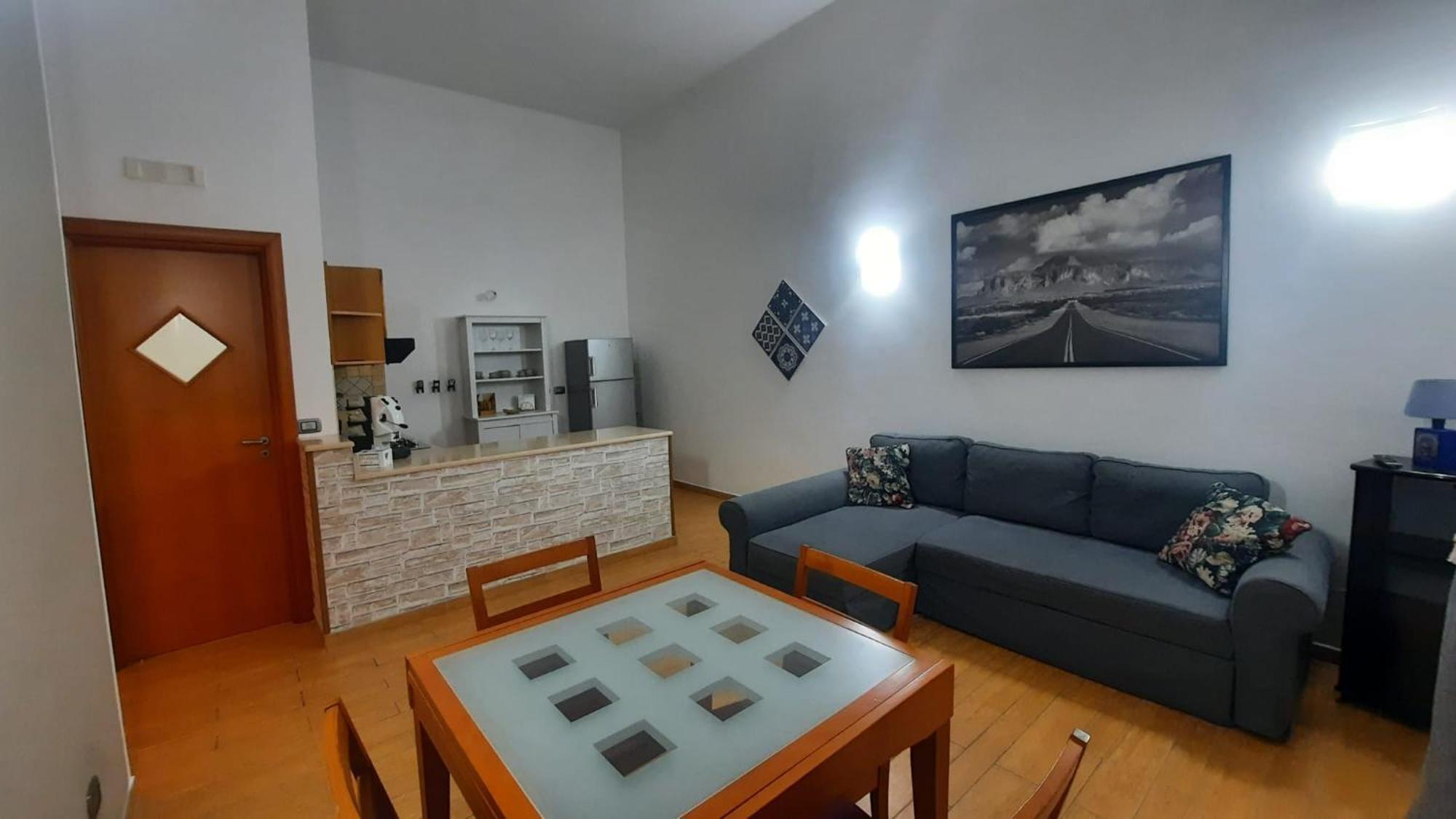 White Home Quartieri Spagnoli Наполи Екстериор снимка