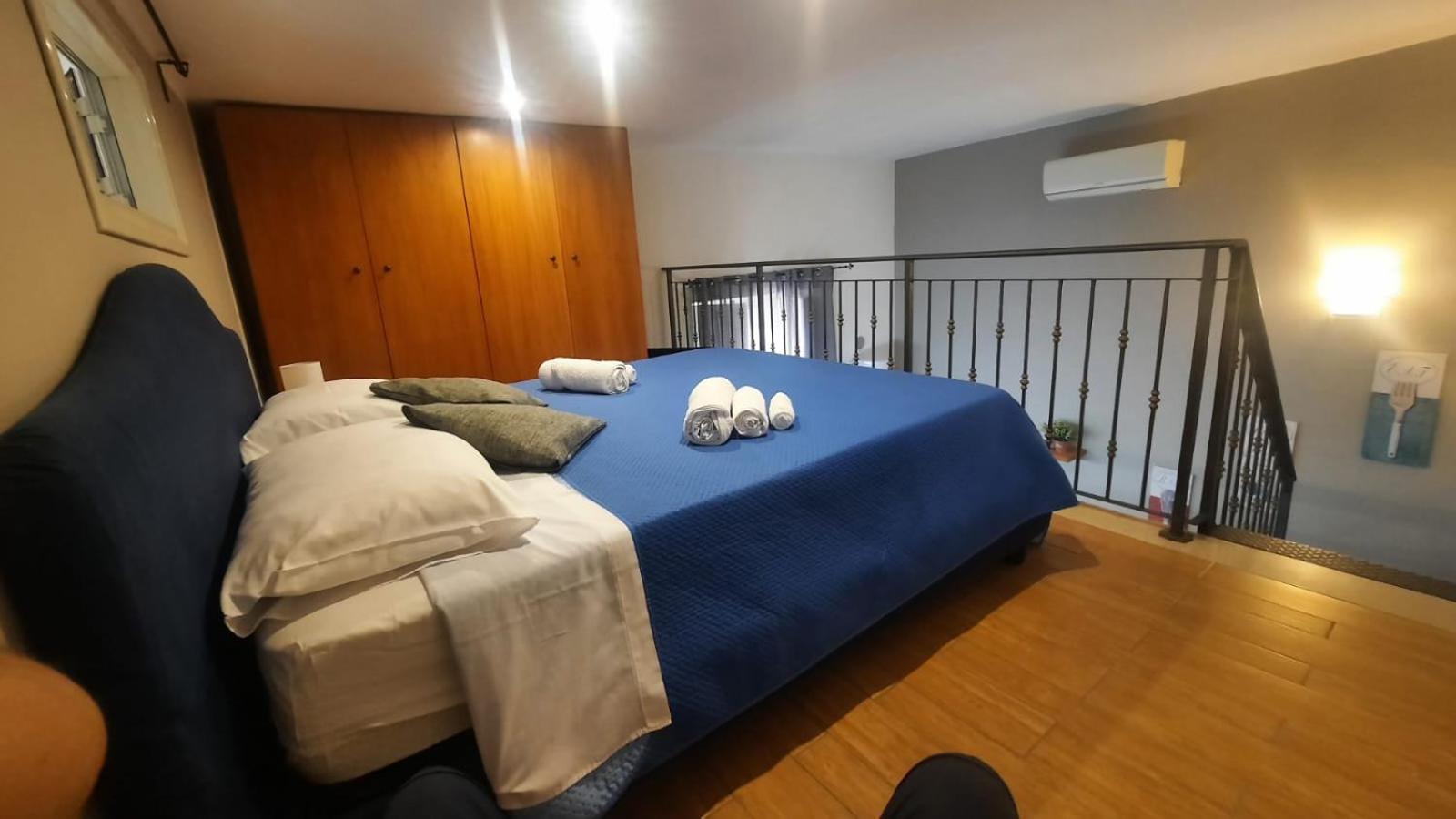 White Home Quartieri Spagnoli Наполи Екстериор снимка