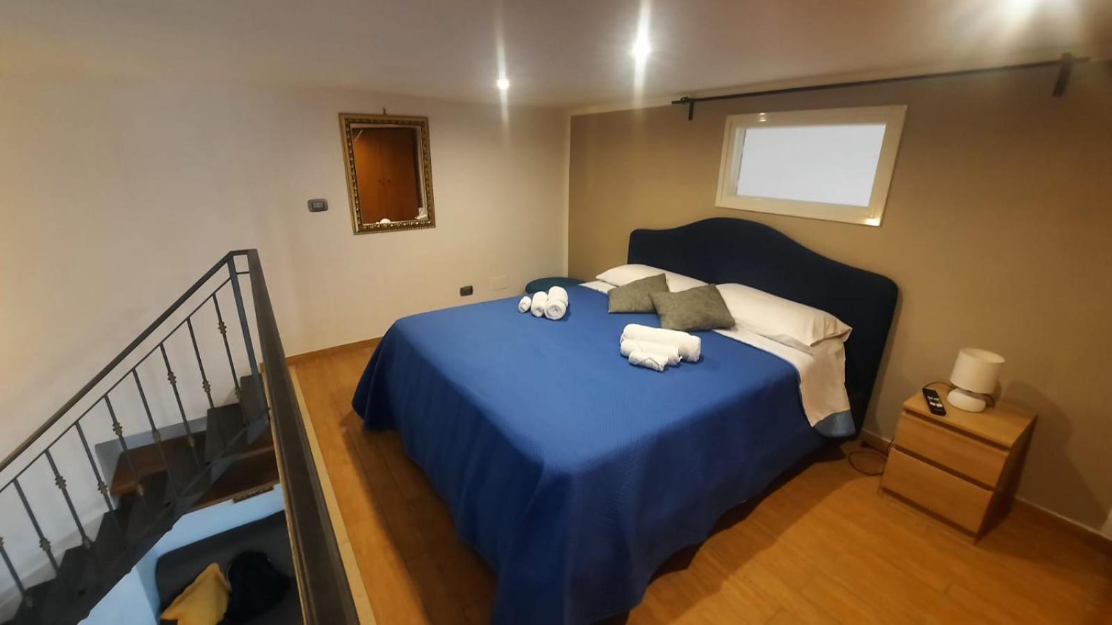 White Home Quartieri Spagnoli Наполи Екстериор снимка
