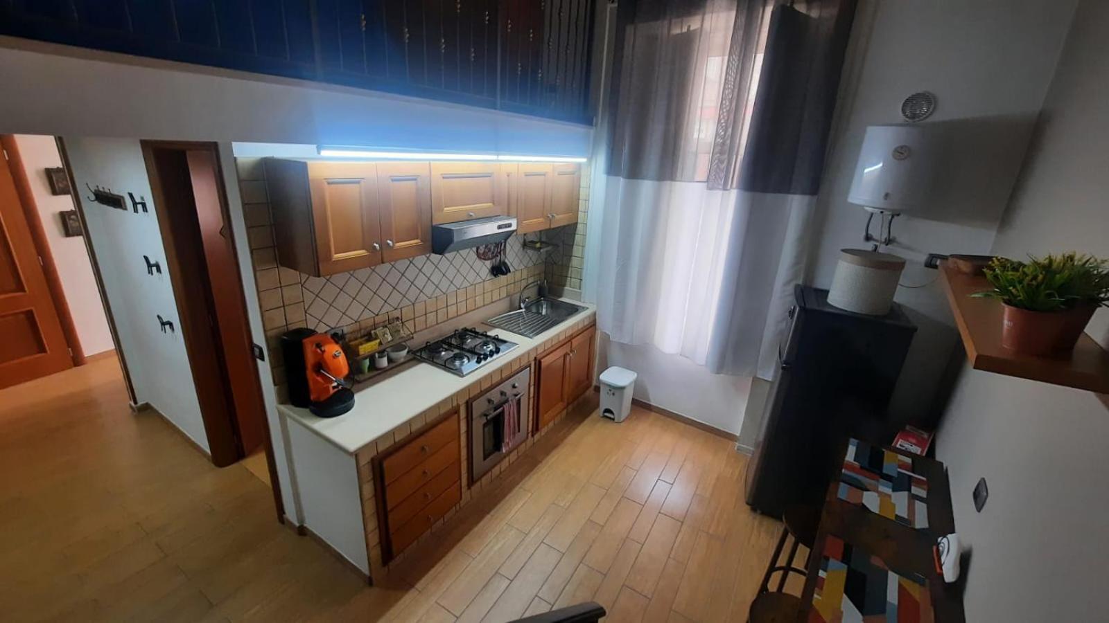 White Home Quartieri Spagnoli Наполи Екстериор снимка